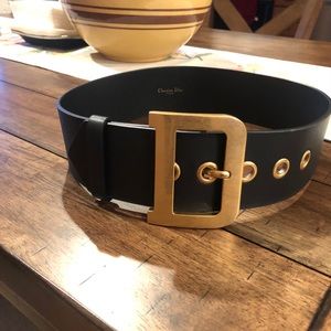 Women’s Diorquake belt in black calfskin